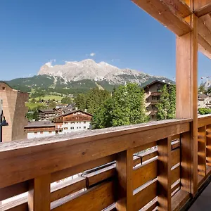Radisson Residences Savoia Palace Cortina D’ampezzo **** Cortina dʼAmpezzo