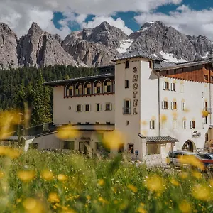 호텔 Passo Tre Croci Cortina